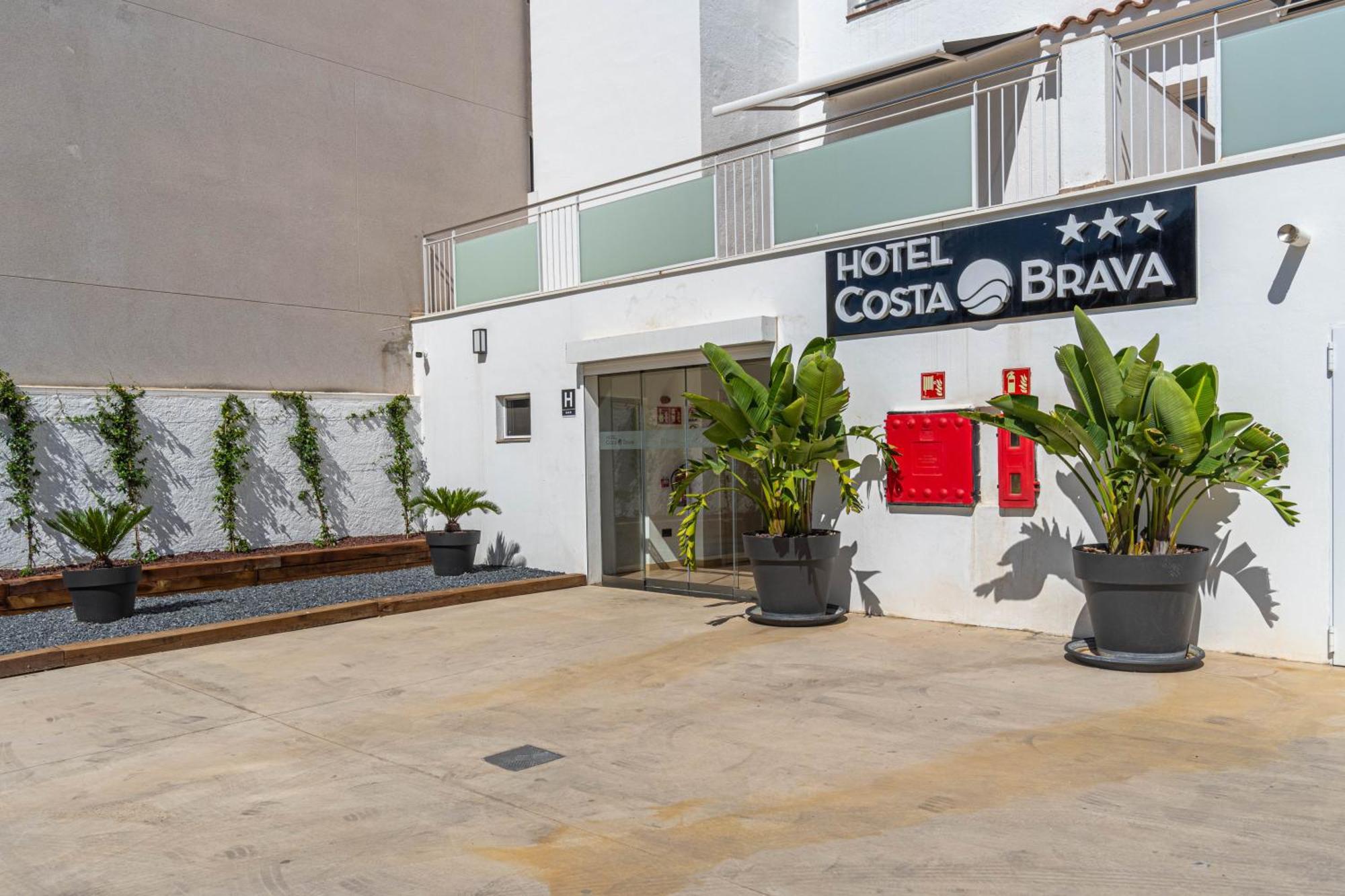 Hotel Costa Brava Roses Exterior photo